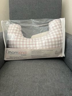 Mom kind Boppy pillow