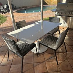 Outdoor Table and 4 Chairs