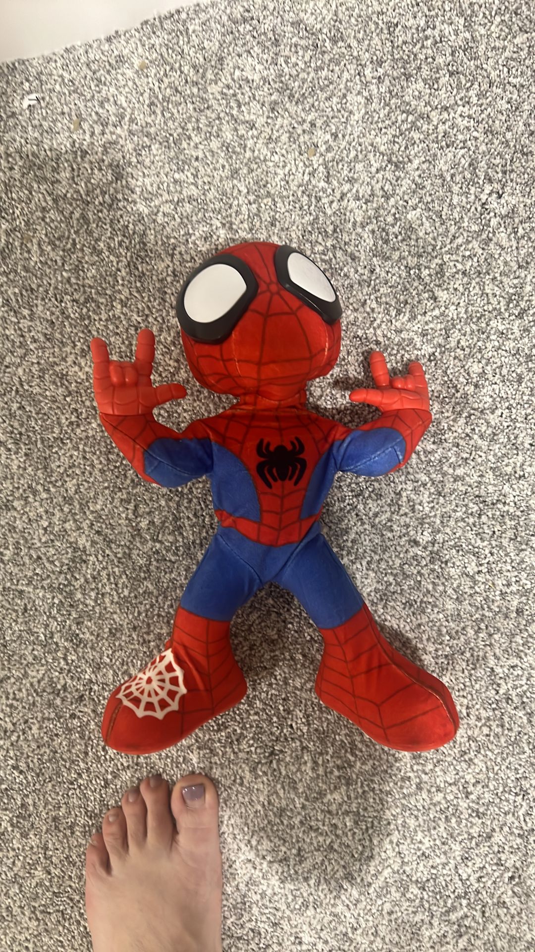 Spiderman Dancing/crawling singing