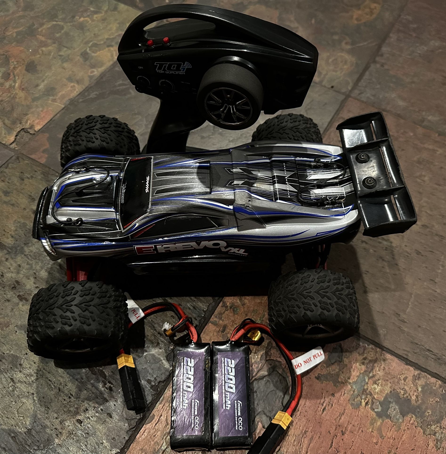 Traxxas 4x4 RC Truck - E Revo