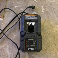 RYOBI  One+ Charger