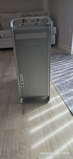 Vintage Apple Power Mac G5 -  Working w/ Accessories