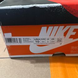 Unc reimagined size 10 jordan 1