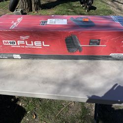 Brand New Milwaukee M18 FUEL QUIK-LOK Rubber Broom Attachment