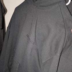 Black Essentials Hoodie XL 