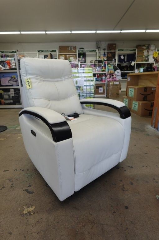 Canmore Leather Power Recliner w/ Power Headrest