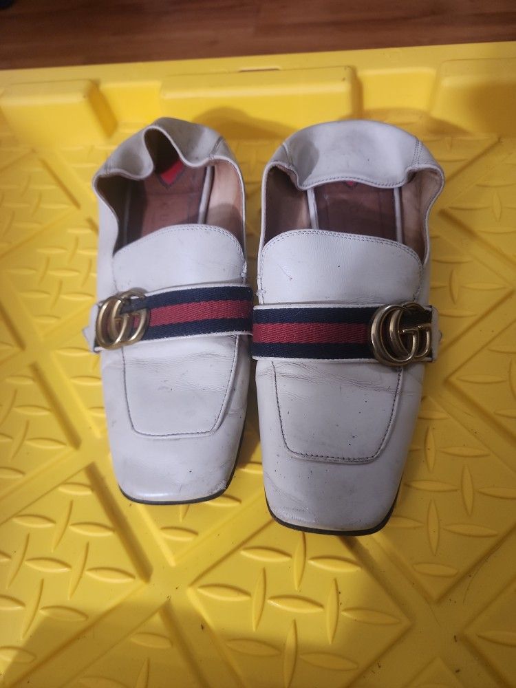 Gucci Shoes Size 35