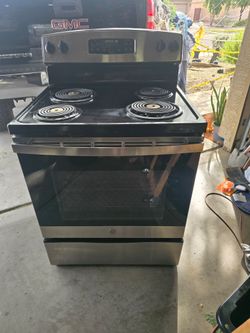 GE Electric Range