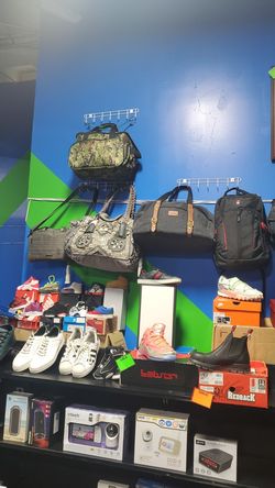 Purses, shoes, backpacks ** DIFFERENT PRICES **