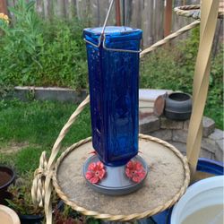 Classic Glass Blue Vintage Hummingbird Feeder. Condition is New