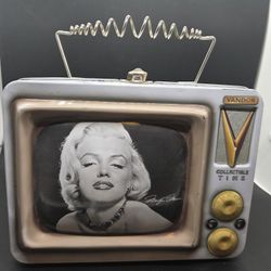 Marilyn Monroe Tin Metal Lunch Box T.V. Set