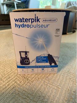 Waterpik hydropulseur (used once)
