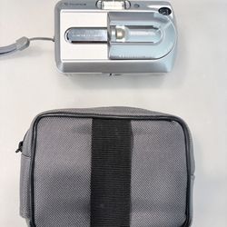 Fujifilm FinePix A340 4.0MP Digital Camera 3x Zoom Silver