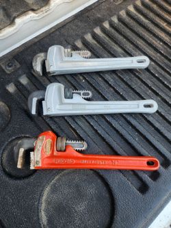 3 pipe wrenches Ridgid 10"