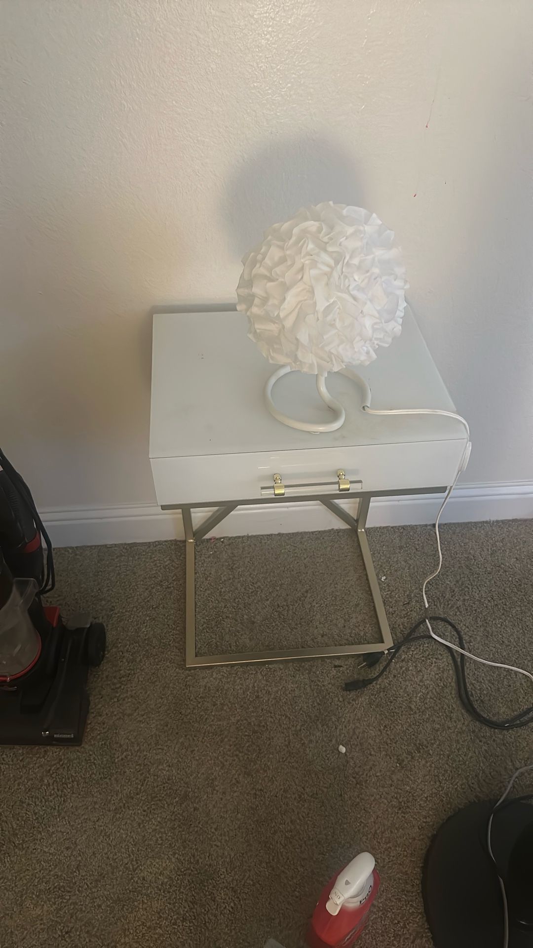 Side Table With Lamp