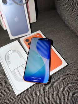 iPhone 17 pro max (UNLOCKED) 256GB