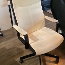  2 White Office Chair