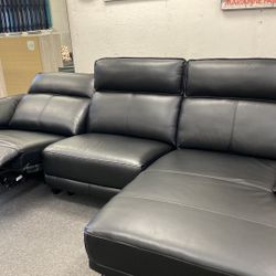 New Top Grain Genuine Leather Power Recliner Sectional Couch / Free Delivery 