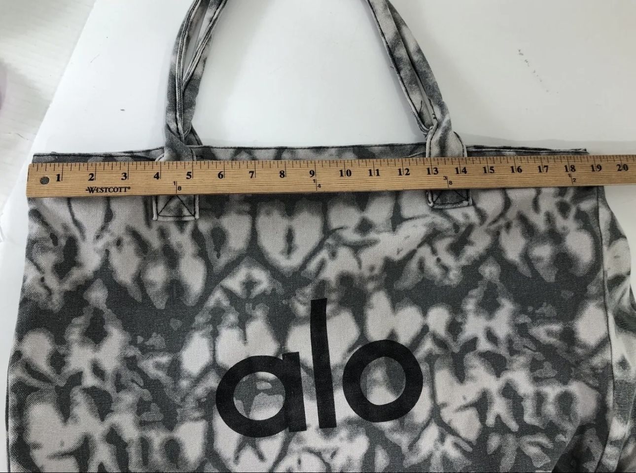 Alo Yoga Bag