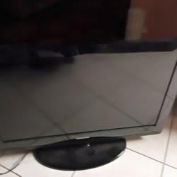 SAMSUNG FLATSCREEN TV