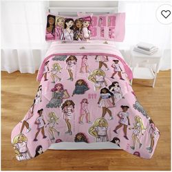 Barbie Twin/Full Reversible Comforter