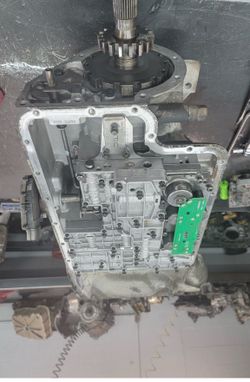 4R100 transmission en venta