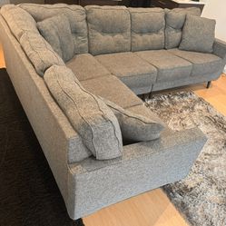 Grey L-Shape Sectional w/Pillows