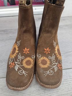 Great Condition! Girls Botines