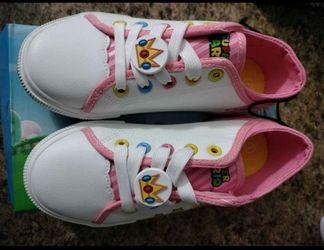 Super Mario Princess Peach Sneakers size 1Y