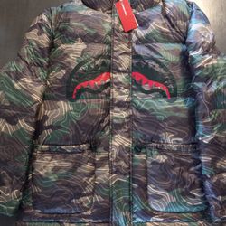 Mens Sprayground Camo Puffer Jacket Size Medium NWT
