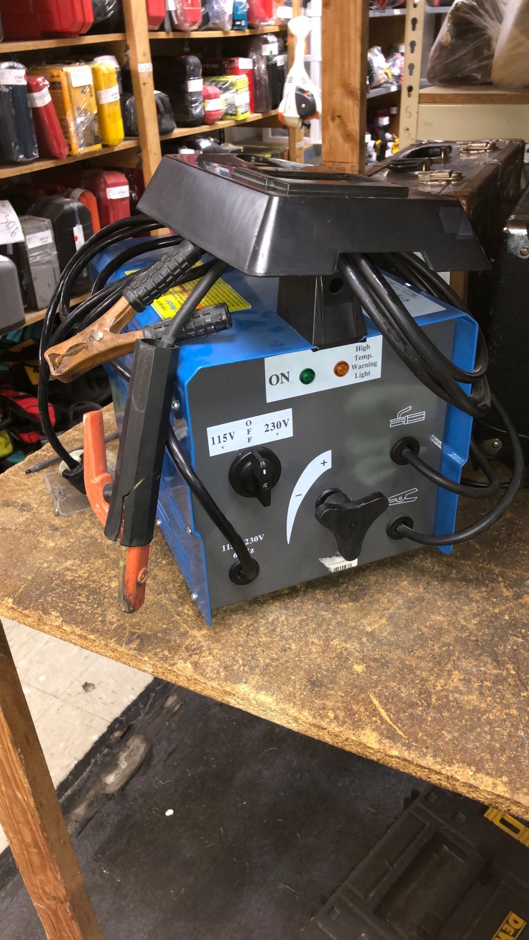 1003 Chicago Electric 98870 Corded 115/230v 120amp Arc/Stick Welder W/ Mask & Clamps (Clamp Has Damaged) 007358