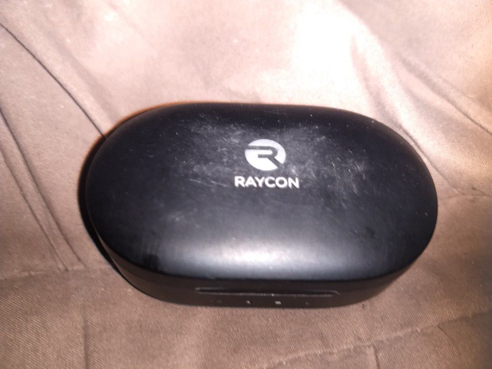Raycon Bluetooth wireless ear bud headphones