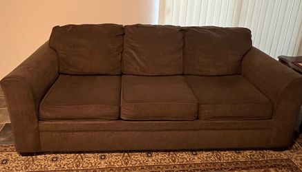 3 seater sofa/ couch
