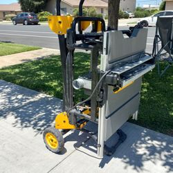 10 In Dewalt Table Saw