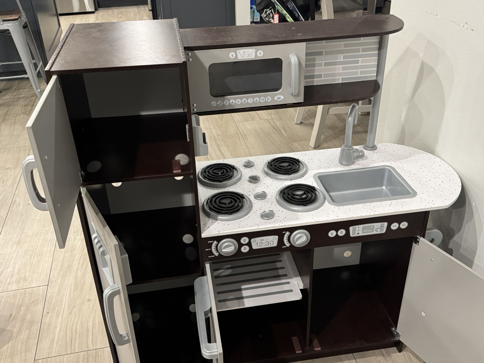 Play Kitchen Set Modern