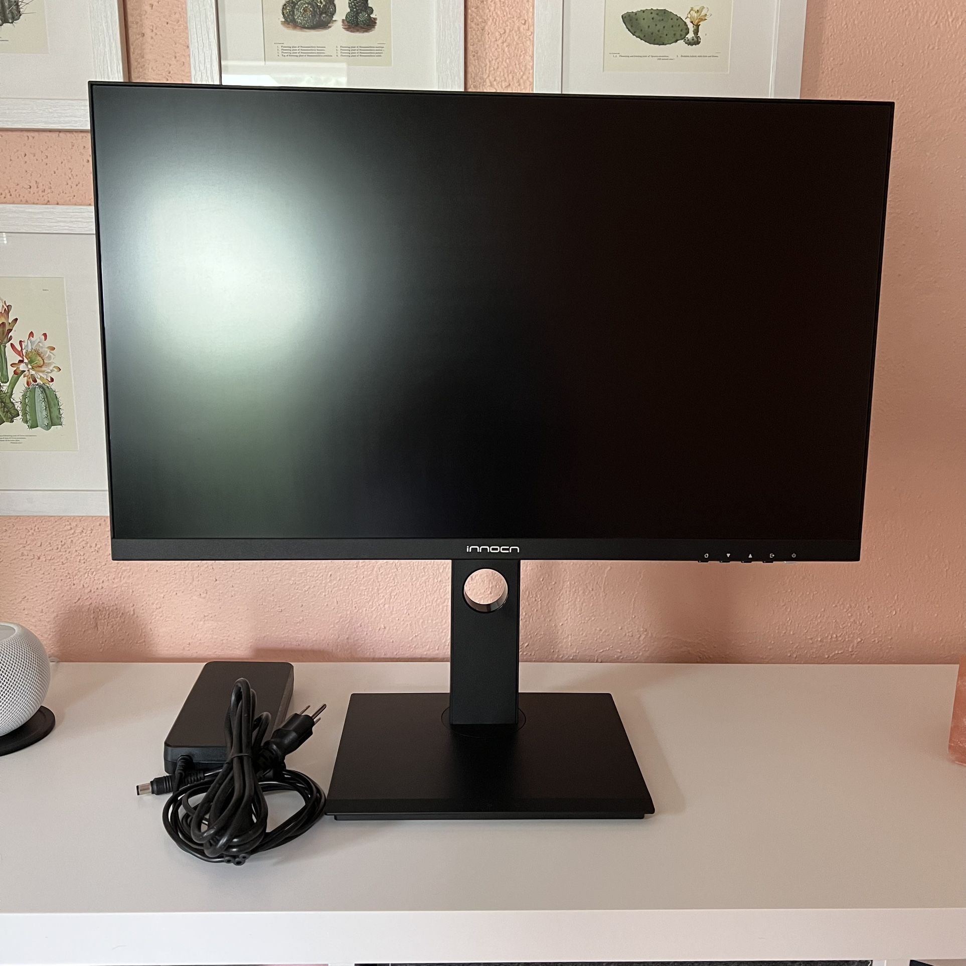 INNOCN 24” LCD Monitor with USB-C Connectivity