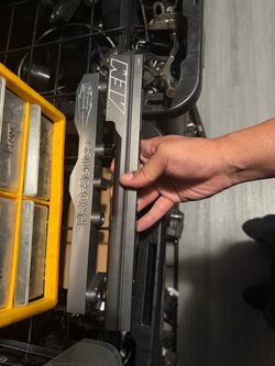 b series fuel rail