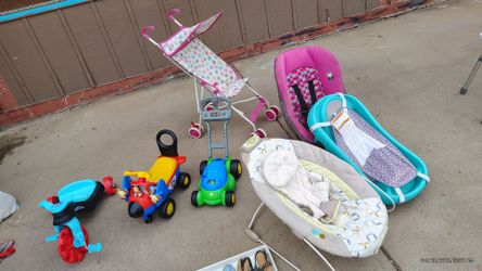 Baby items for sale each $5