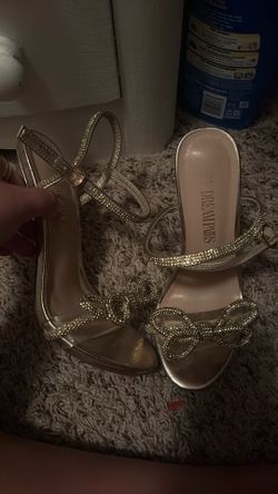 Sparkly gold heels