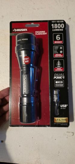 Husky flashlight 1800 lumens
