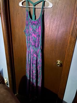 Women’s The North Face Dress Size XL(Read Description And Pickup Only)