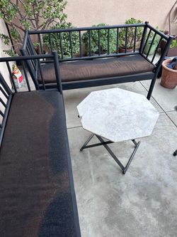 High back bench with pad black