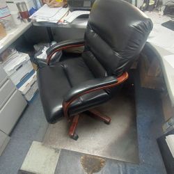 Very Comfortable Desk Chair