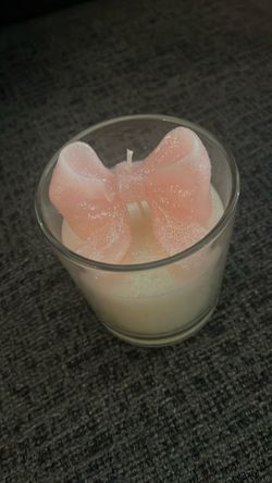 Pink bow glitter candle