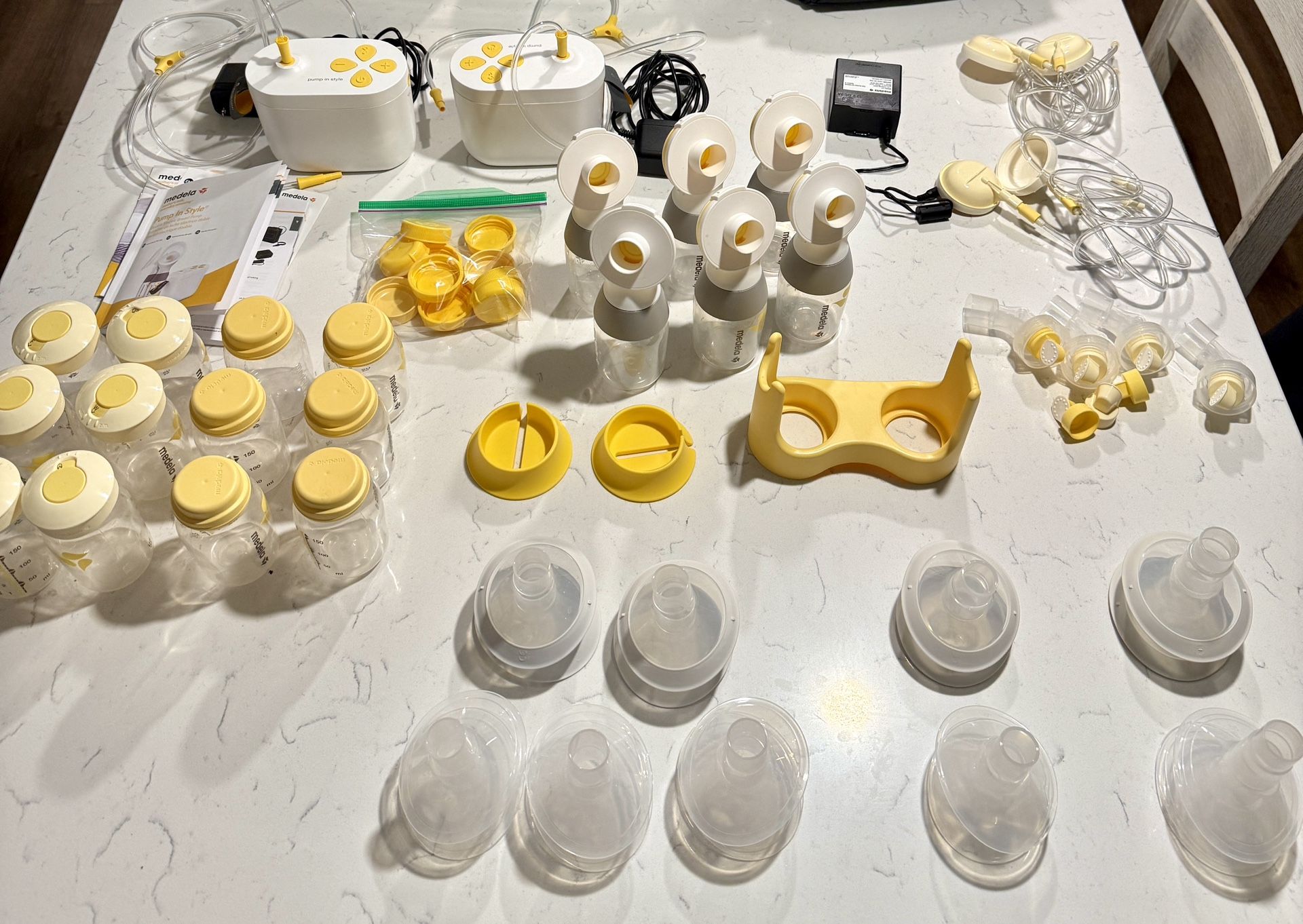 2 Medellin Breast Pumps & Assorted Acutraments