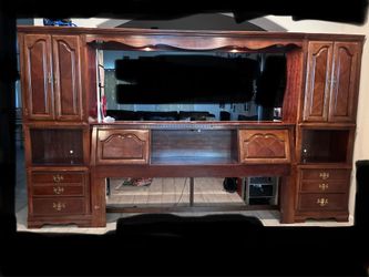 Bedroom king set with extra desk