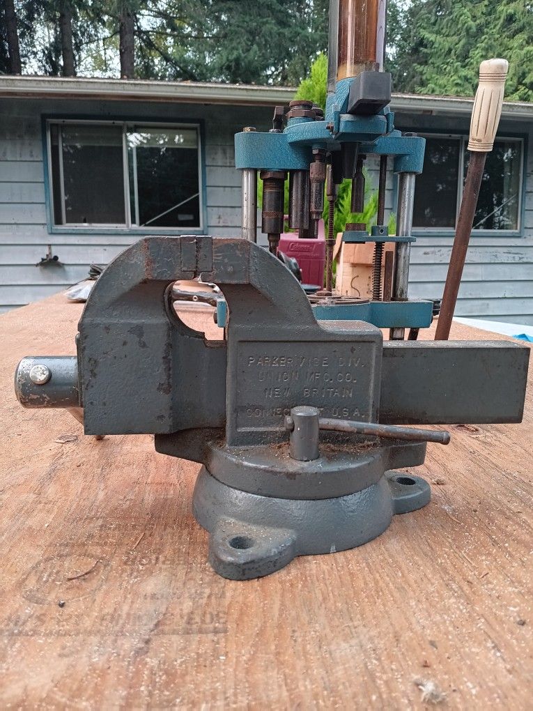 Parker Vise Div