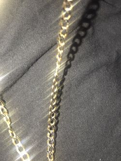 10K GOLD DIAMOND CUT CUBAN LINK