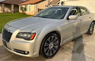 2012 Chrysler 300S 1 Owner