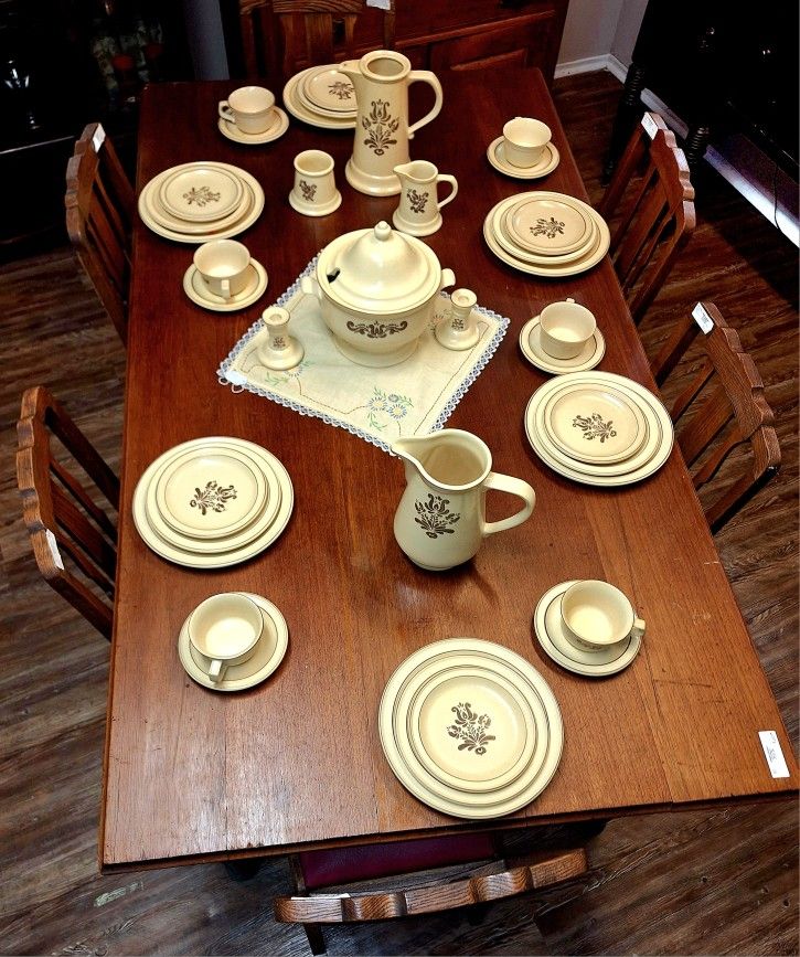 PFALTZGRAFF Village Dinnerware